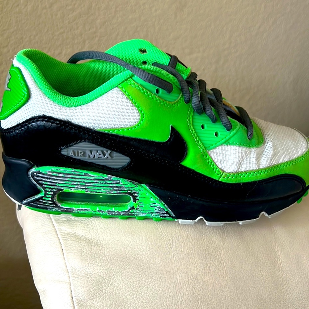 Nike sneakers big boy 5.5 US